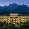 Tianmen Skyview Hotel-Best View of Tianmen Peak -English-Speaking Service-Travel Guide - Free Breakfast - Near Airport