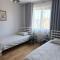 Twin room with private bathroom