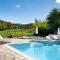 Dimore Granaio nr5 Wine & Countryside Experience, welcome box, free parking & pool