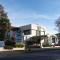 Alpers Lodge & Conference Centre