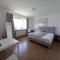 private rooms, free parking, luxury city villa close to the center