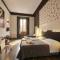 Alhambra Suites