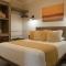 Santa Cruz Suites