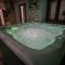 Loro House & Jacuzzi