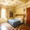 Palazzo Lari Sarzana - Historic Boutique Rooms