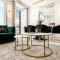 Deluxe Central Old Town Apartment