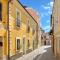 Spacious Renovated 2BR Townhouse Cavour 41, Historic Centre Olbia