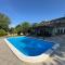 Villa Mira