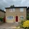 Huntingdon 5 bedroom 4 double beds, off road parking close town centre