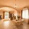 Interno Corte - a 5 min dalla Reggia con parking