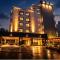 Hole in One Hotel