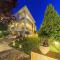 Golden Coast Boutique - Luxury Living