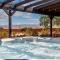 Cheerful 2bedroom home with hot tub and cowboy pool in Joshua Tree