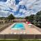 Brentwood Inn & Garden