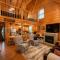 Elegant & Cozy Cabin Near Pigeon Forge