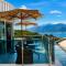 Luxury Sea Residence by Kristina