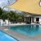Rumah Armand Private Pool 5 bilik Pengkalan Balak Tg Bidara Masjid Tanah Melaka