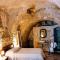 Cave Rooms Sassi