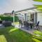 64, Charming Nature Retreat, Near Efteling, with Private Parking & Garden