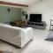 Les Vieux Platanes Loft chaleureux