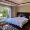Two-bedroom lucky en-suite with private entrance and bathroom in close to YVR Richmond