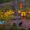 La Râu 663A - Riverside Mountain Chalet with Outdoor Jacuzzi