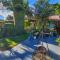 Mazzola Safari House & Backpacking