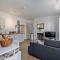 Dizzy Lows Modern 1 Bedroom Swanage Apartment with Sea View