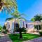 Villa Almyra - 4 Double Bedrooms with Exclusive Garden & Parking Steps from the Beach