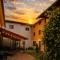 Guest House Mandrivnyi Rooms&Apartments