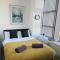 Stylish 1 & 2 Bed Apartment - Desborough - Kettering - Sleeps up to 5 - Free Parking, - WIFI - Contractors, Professionals, Families and Relocators - By The Home Makers Hub