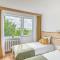 NEW Lake side stay, 6 pers, 2 bdrm, free parking