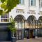 River Island Hotel