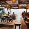 Backpack Beach Hostel & Reggae Bar