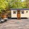 Shepherds Hut with Hot Tub in The Heart of Snowdonia