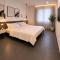 Marea Rooms