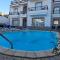 Villa golden life apartments, new property with pool access