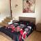 Love Holiday Suite 1