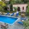 El Juneina Villas - Luxury Oasis with Pool near Valley of the Kings