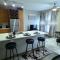 Prime Uptown Location Near Restaurants & Nightlife