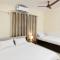 Room In Thane At ovale naka Only for Male