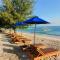 Yaya Bungalows Blue Coral