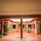 Madre America Hotel & Hostel