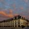 Hotel Brossard, an Ascend Collection Hotel