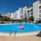 Résidence avec Piscine face au port 200m plage