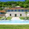 Casa d'Henrique Retreat Pool and Spa
