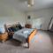 Spacious 2 Bedroom Flat in Coatbridge