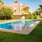 Riad Tonaroz