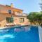 Sa Riera: Vistas Piscina y Playa a pie