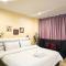 The Beach Bangsaen Condo 327/30